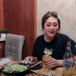 黑大炮大战欧美白妞
